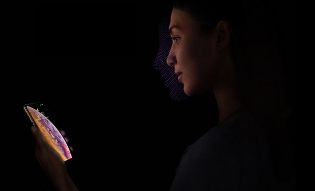 iPhone XS Face ID