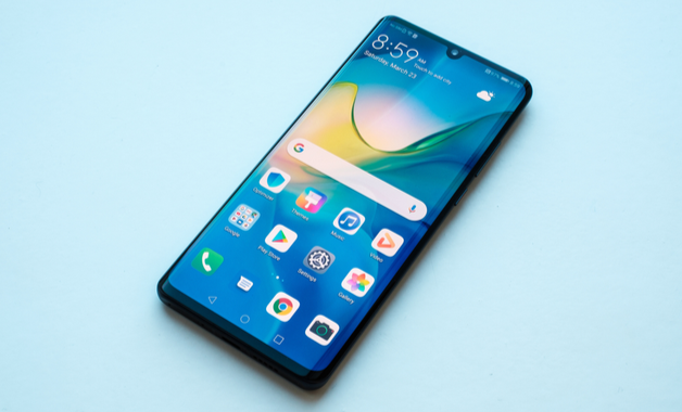 Huawei P30 Pro é o celular top de linha mais recente lançado no Brasil - Foto: Shutterstock Huawei P30 Pro é o celular top de linha mais recente lançado no Brasil - Foto: Shutterstock